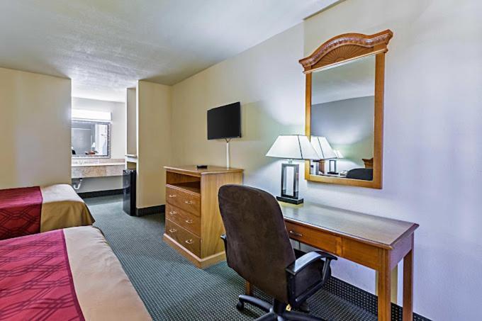 Eco-Inn Suites בייטאון מראה חיצוני תמונה